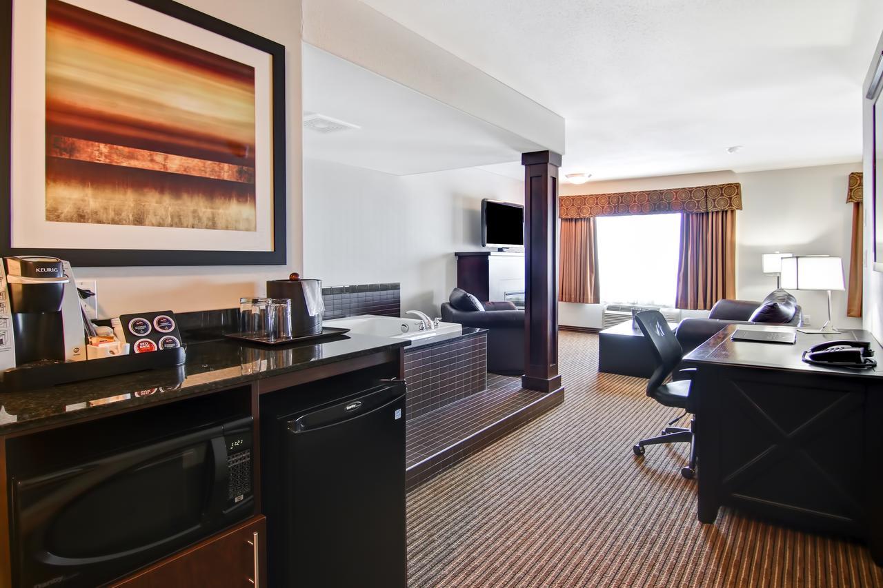 Canalta Hotel Moosomin Luaran gambar